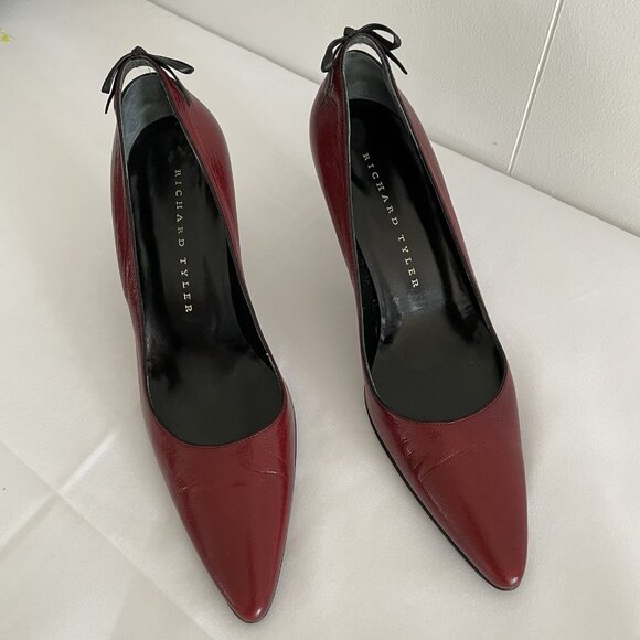 Richard Tyler Cherry Red,  Pointed high Heels, US size 8  made in Italy Bow - Picture 12 of 14